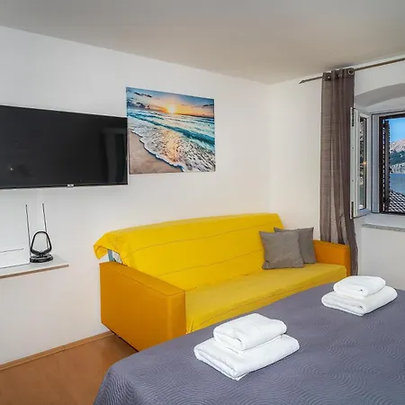 Marin With Sea View Apartman *